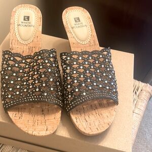 White mountain wedge sandal with beautiful silver embellishment